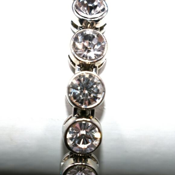 Clear Rhinestone Headlight Bracelet, Magnetic Clasp, 7 1/2 Inches - Picture 5 of 10